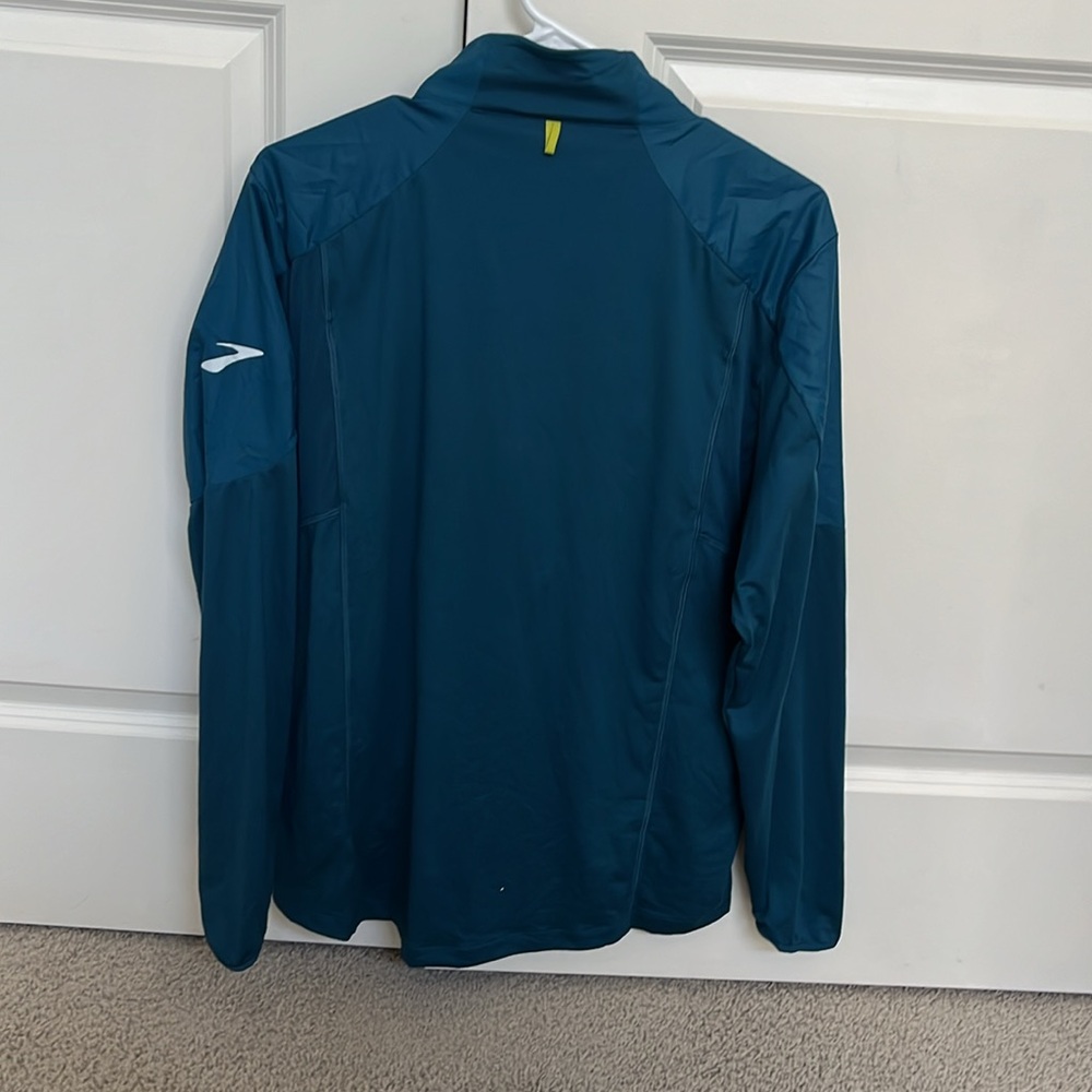 Brooks running jacket